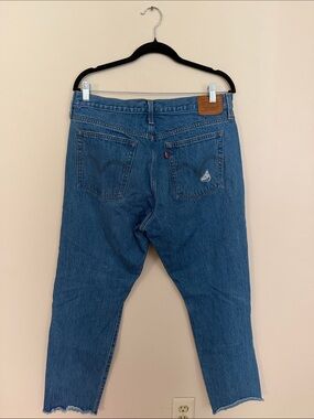 Levi's Blue Wedgie Straight-Leg Women's Jeans with Raw Hem